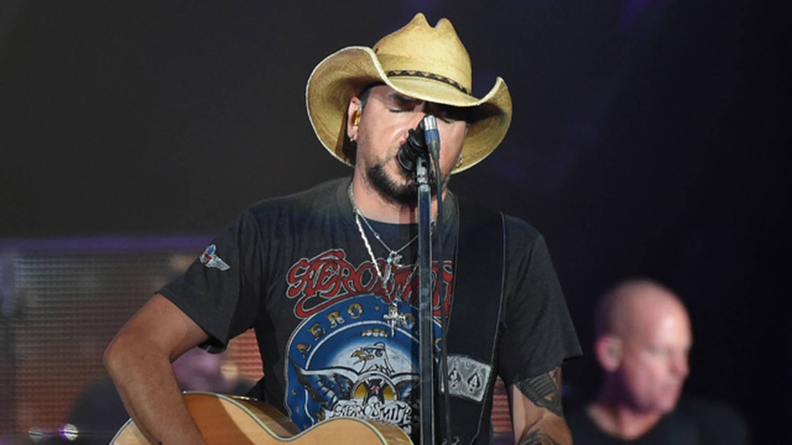 Jason Aldean bringing Highway Desperado Tour 2024 to Star Lake WPXI