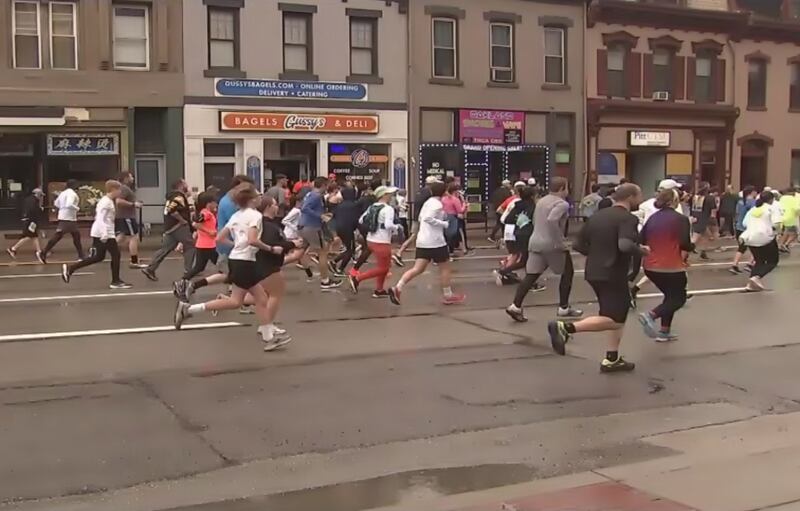 PHOTOS Thousands walk or run Pittsburgh's Great Race WPXI