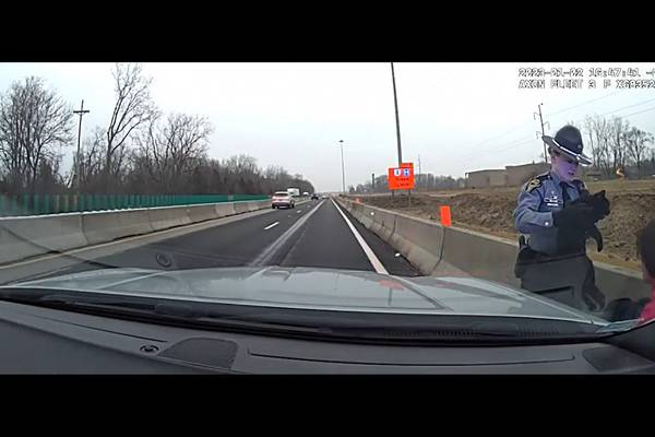 Purrfect ending: Video shows cat rescued from busy Ohio highway