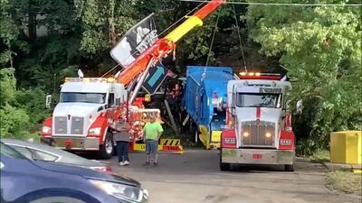1 person hurt in garbage truck crash in Overbrook