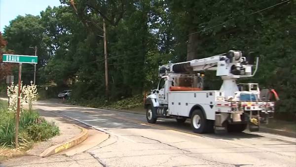 Pittsburgh-area residents leaving home as thousands remain without power