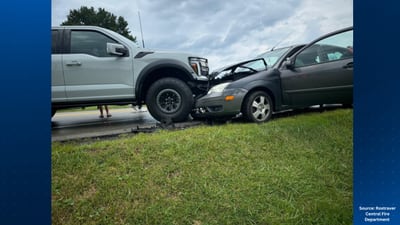 1 person injured after crash in Rostraver Township
