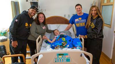 PHOTOS: Russell Wilson, Ciara visit patients at UPMC Children's Hospital