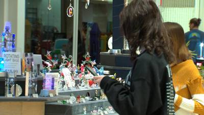 PHOTOS: Pittsburgh-area shoppers head out for Black Friday deals