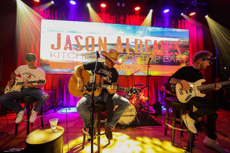 Jason Aldean’s Kitchen + Bar opening on Pittsburgh’s North Shore WPXI