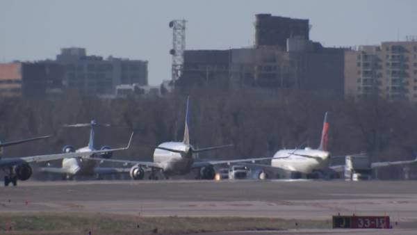 ‘One close call is one too many:’ Senators discuss preventing airport runway near misses