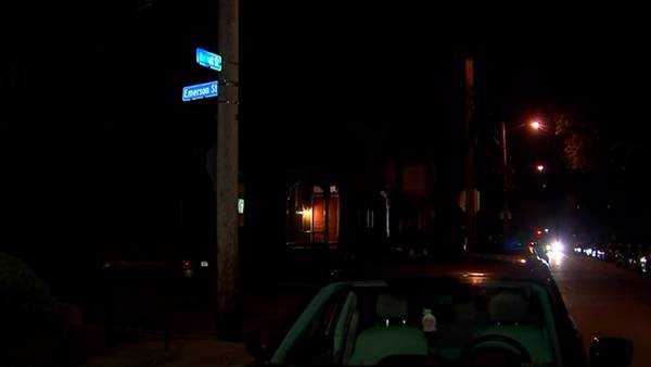 Pittsburgh police searching for vehicle after armed carjacking in Shadyside
