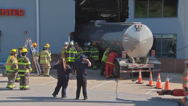 Tanker truck slams into car collision center in Murrysville
