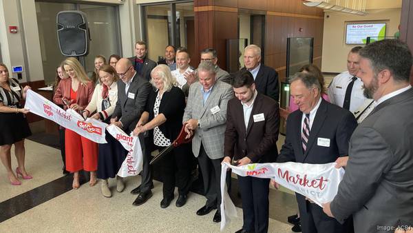 212 weeks later, Giant Eagle celebrates back to office at new headquarters in Cranberry Woods