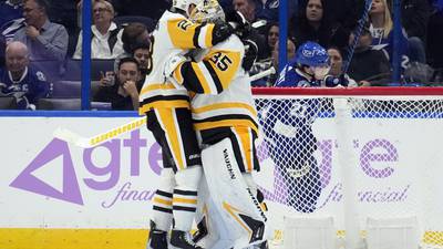 GOALIE GOAL! Watch Tristan Jarry score first in Penguins history