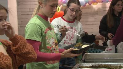 Kids make meals, deliver food to Fayette County community on Easter weekend