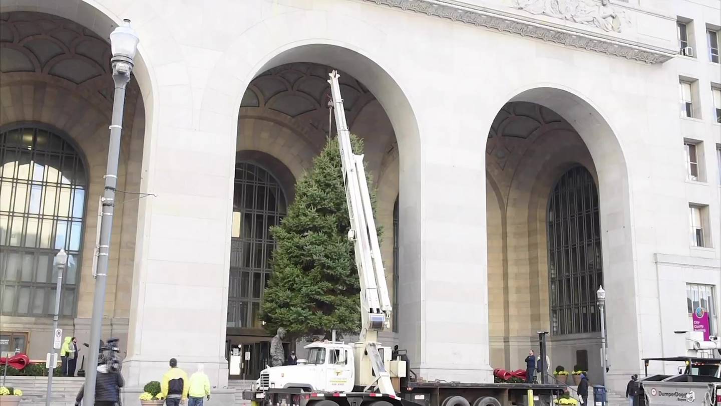 本周末匹兹堡市县大楼将进行圣诞树的拆除工作，将引发交通限制