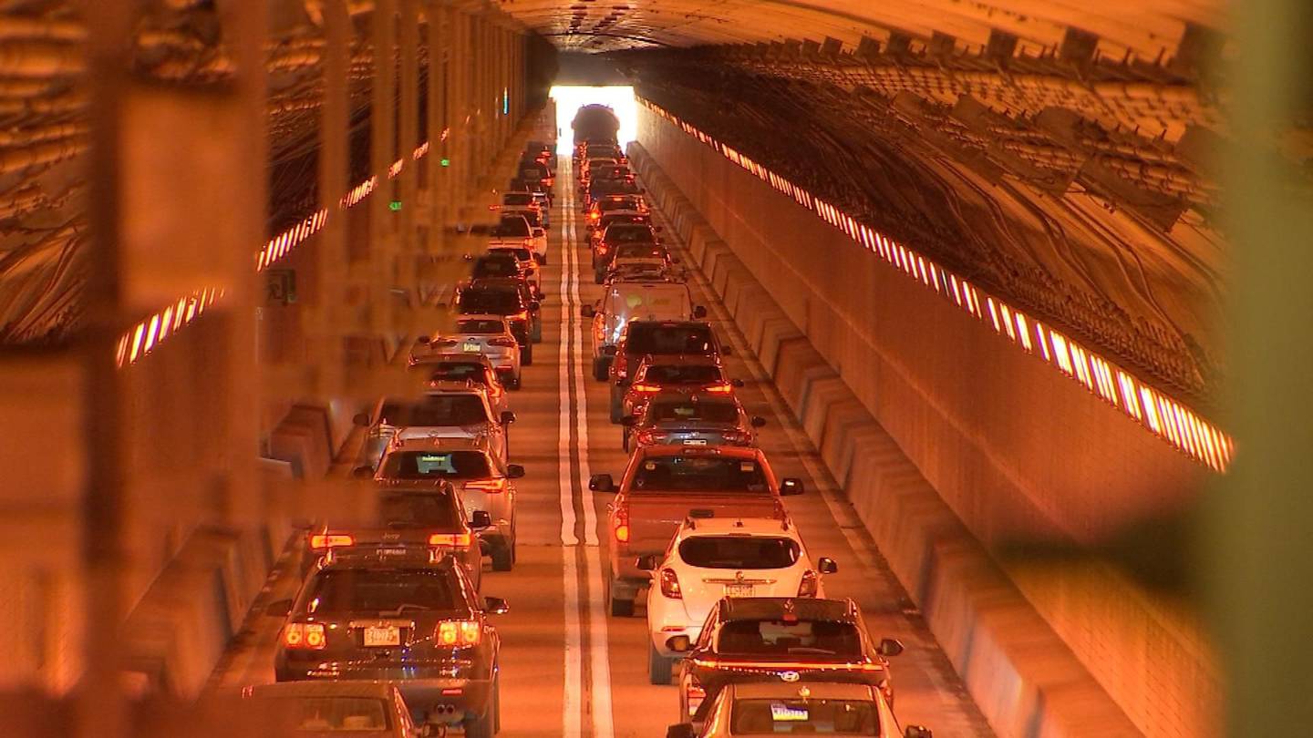 宾夕法尼亚交通部门解释如何努力保持自由山和松鼠山隧道的安全