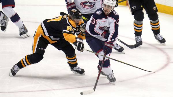 Crosby scores twice as surging Penguins roll by Columbus 4-1 