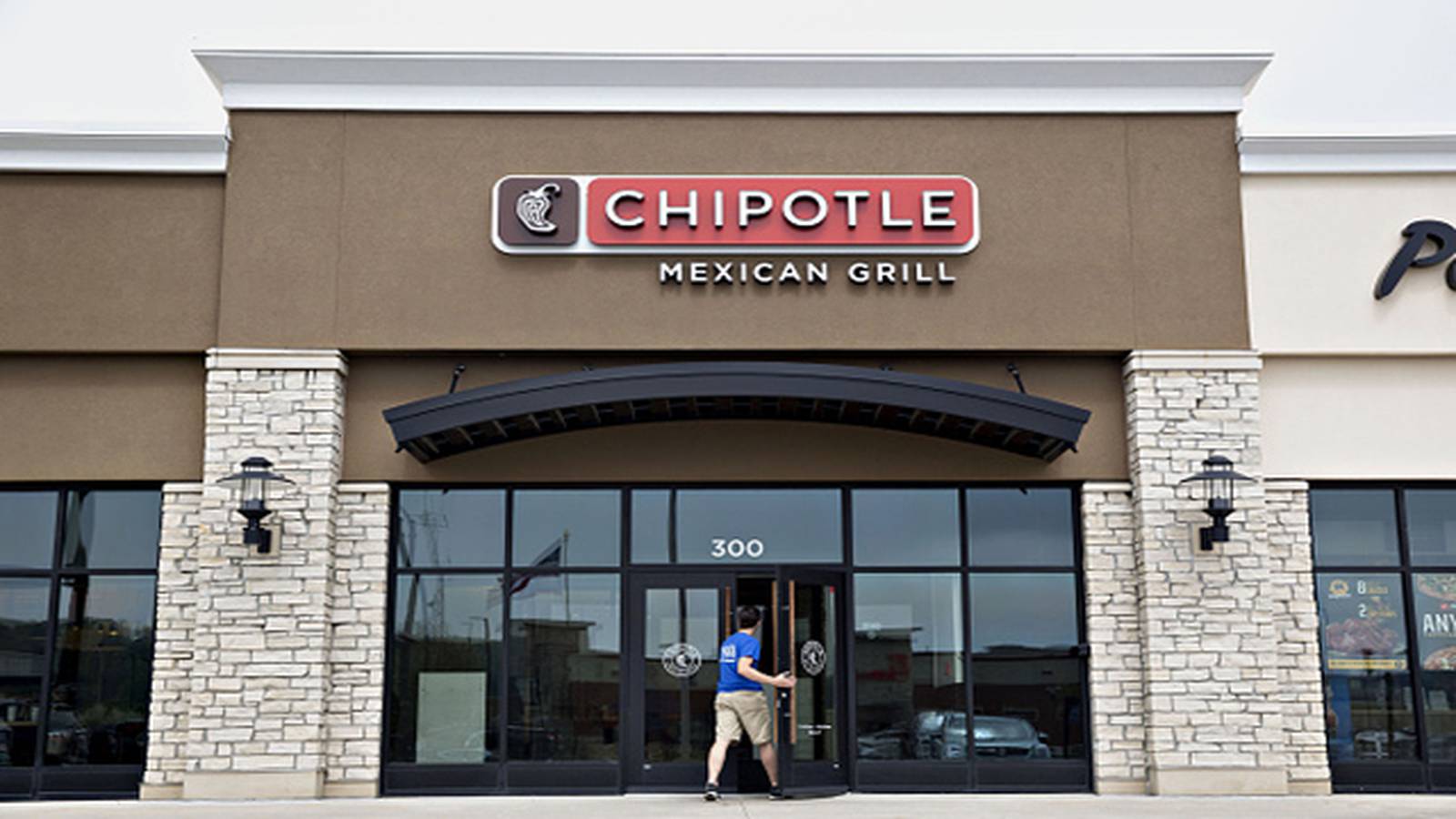 Chipotle opens first Uniontown location WPXI