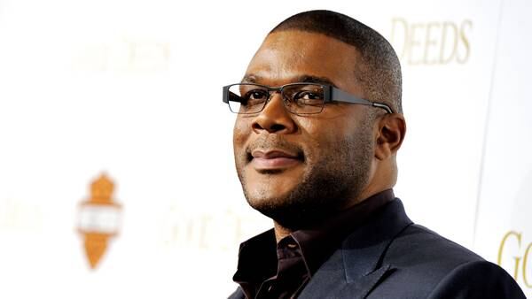 Tyler Perry gives out $21K in tips to out-of-work servers at Atlanta restaurant