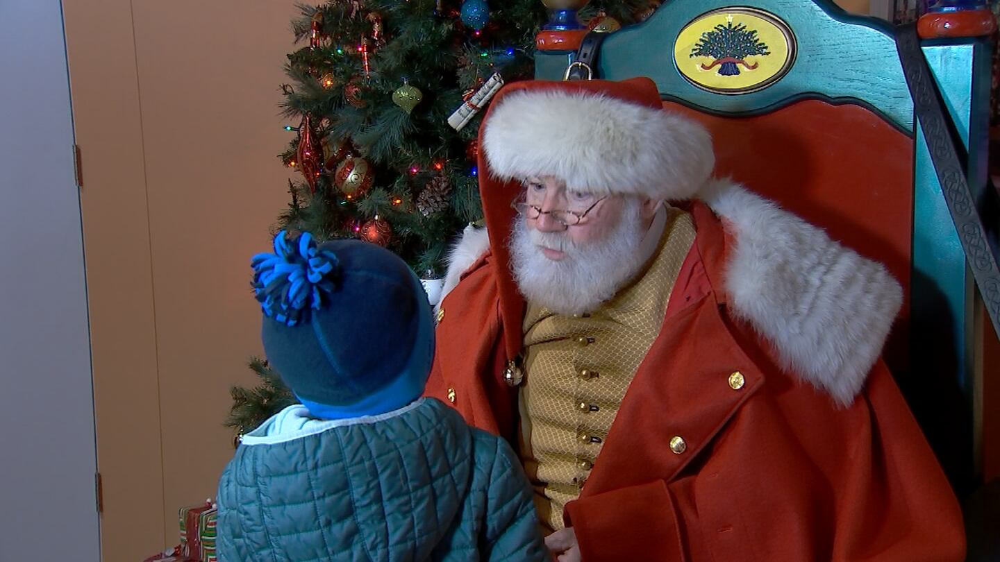 在匹兹堡市中心参观圣诞老人的房子：地点和时间在这里