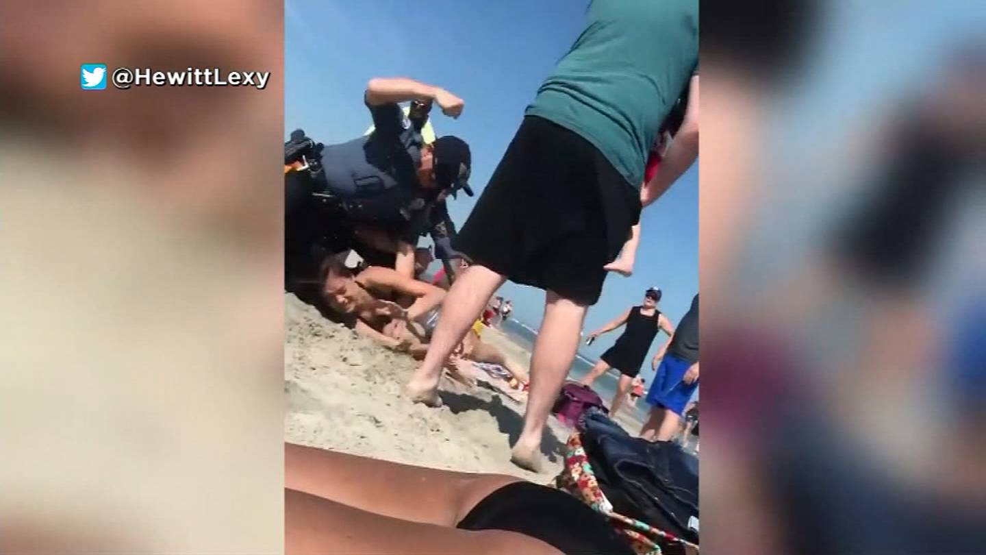 Video Shows Officer Punching Woman On Beach Police Launch Probe Wpxi 