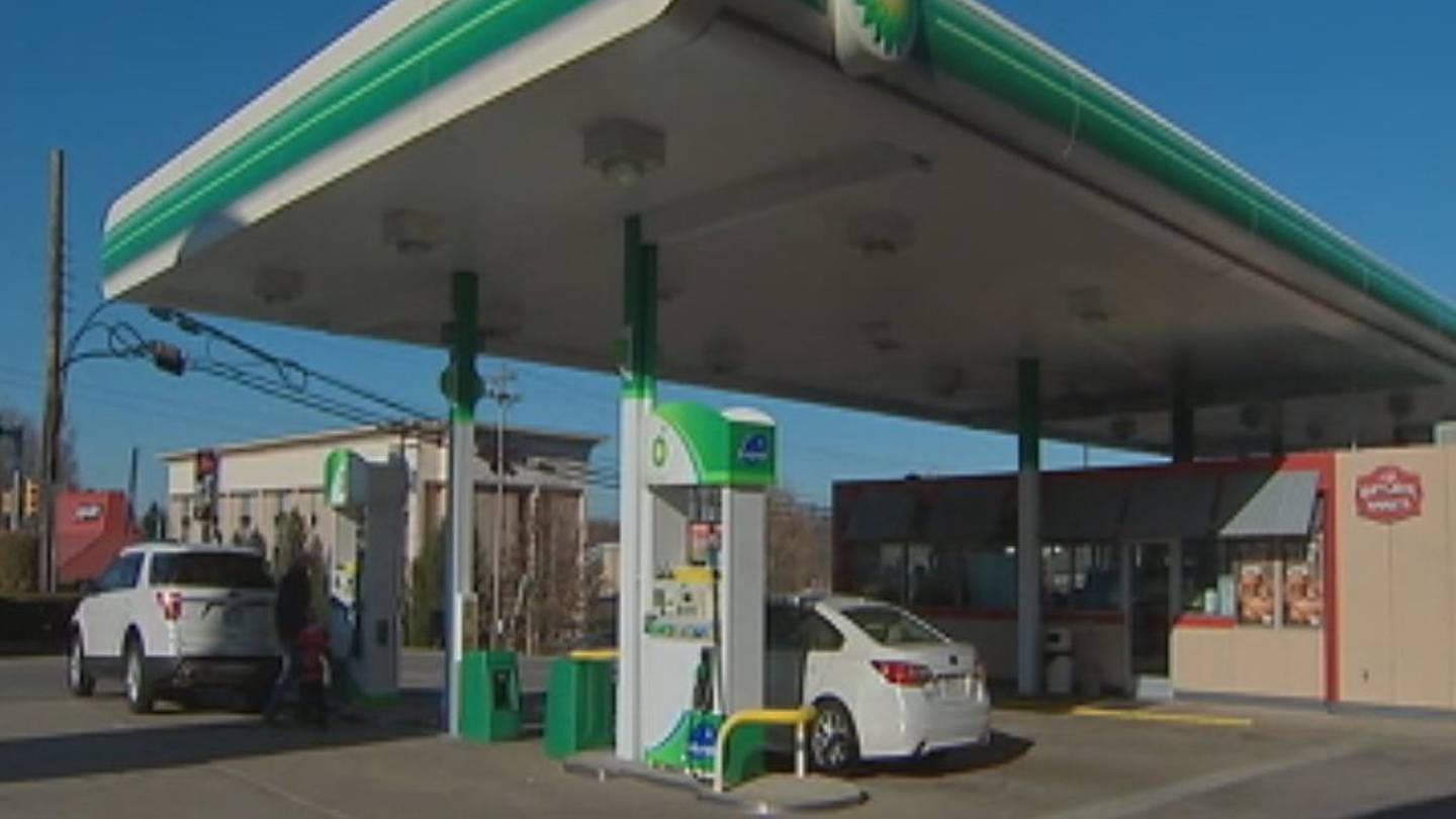 男子承认在匹兹堡地区加油站进行武装抢劫