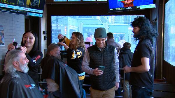 Penguins fans get mullets to receive free Primanti Brothers sandwiches, honor Jaromir Jagr