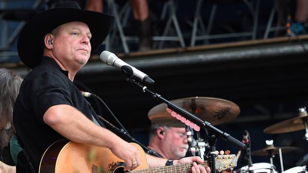 Country singer John Michael Montgomery injured after tour bus crash