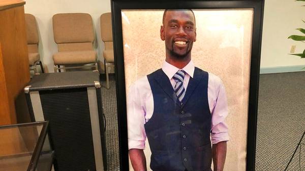 Tyre Nichols’ funeral: Mourners gather in Memphis