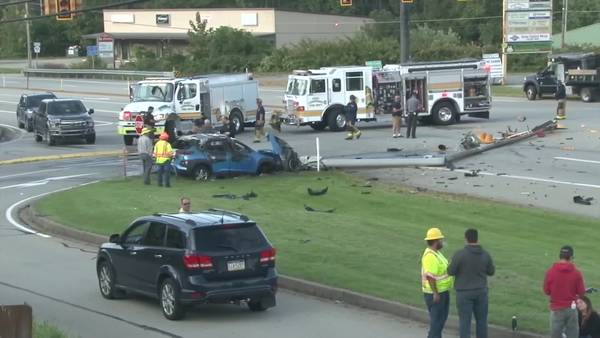 Coroner called to accident in Uniontown, car crashes into traffic light