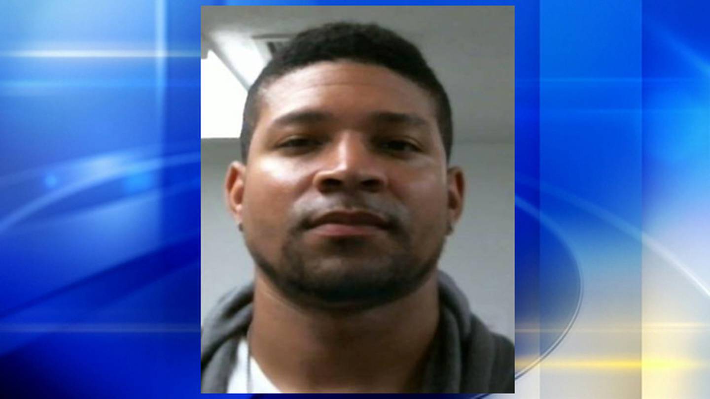 Pittsburgh Pirates' Vázquez arrested on porn, solicitation charges