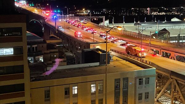 2 people hospitalized after head-on crash on the Liberty Bridge