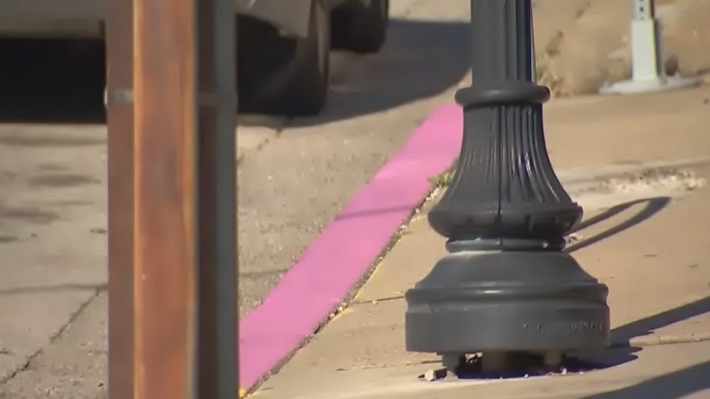匹兹堡市根据社区的关切，改变了紫色路缘带计划规定