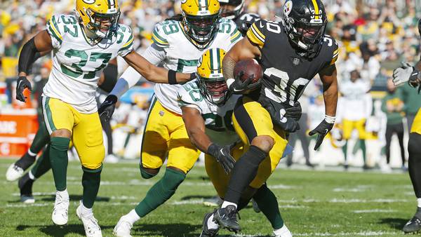 PHOTOS: Steelers defense stands up late, snatches win from Packers 23-19