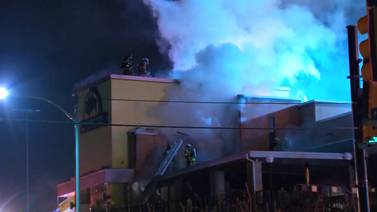 Firefighters battle intense smoke, flames at Buffalo Wild Wings in West Mifflin