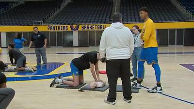 Pitt basketball team takes part in CPR, AED training