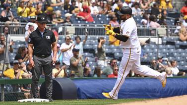 Rowdy Tellez Has Big Part in Pirates Win Over Cardinals After Late Lineup Change