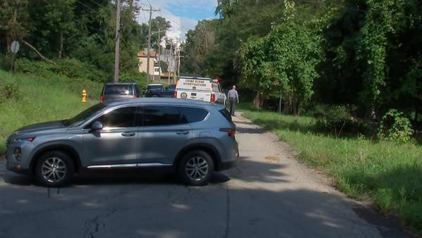 Police respond to two nearby scenes in Allegheny County after reports of shots fired