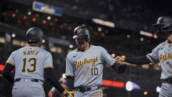 Back-to-Back Homers Lift Pirates to Extra Innings Win Over Giants