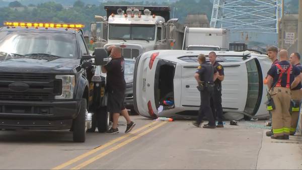 Mother, daughter taken to hospital after hit-and-run crash on McKees Rocks Bridge