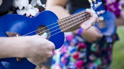 Southwest Airlines hands out ukuleles to passengers traveling to Hawaii