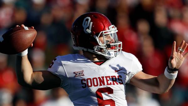Oklahoma quarterback apologizes for obscene actions on sidelines