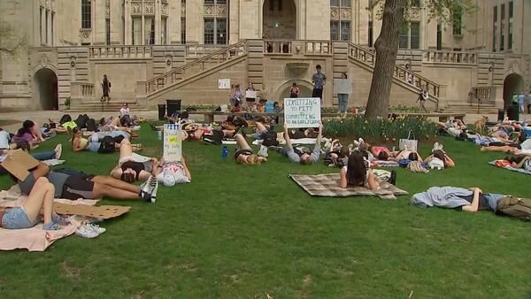 Pitt students protest after delayed communication from university during shooting hoax