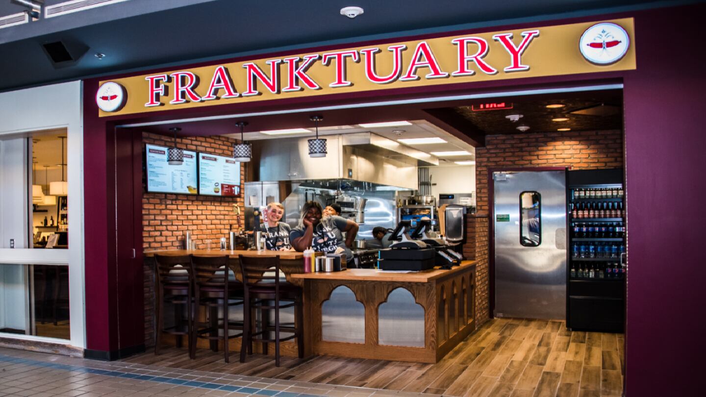 Nashville airport international restaurants business