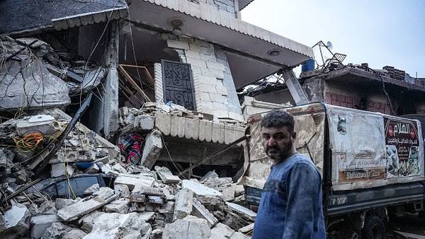 Photos: More than a thousand killed in earthquake in Turkey and Syria