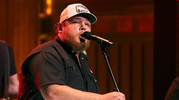 Luke Combs making stop in Pittsburgh as part of world tour