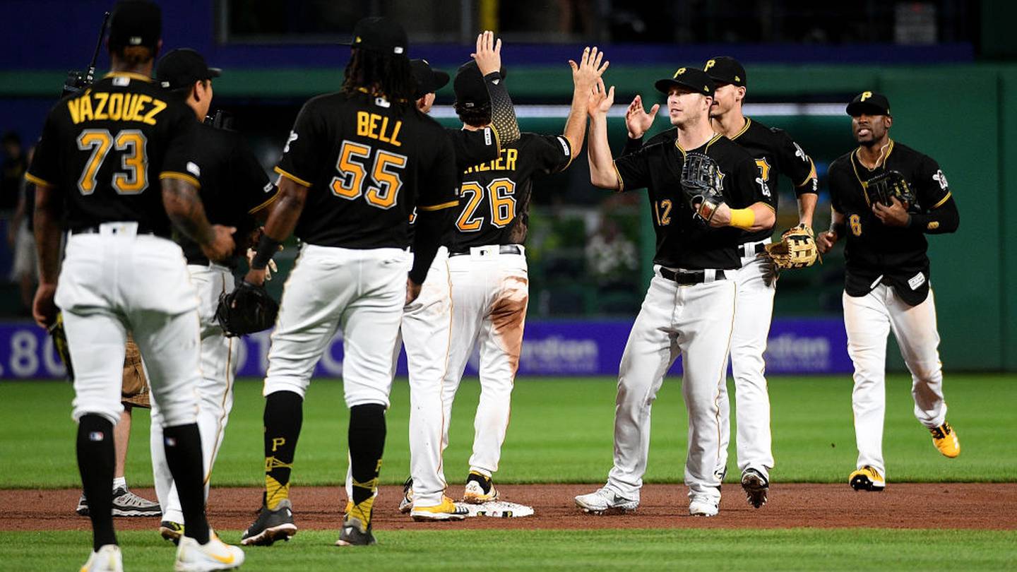 Frazier stays hot, leads Pirates by listless Cubs 5-1