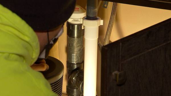 Experts warn of frozen pipes, tell you how to prevent them