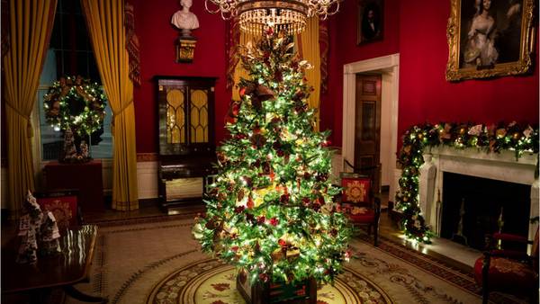 Melania Trump unveils 'Spirit of America' Christmas theme at White House