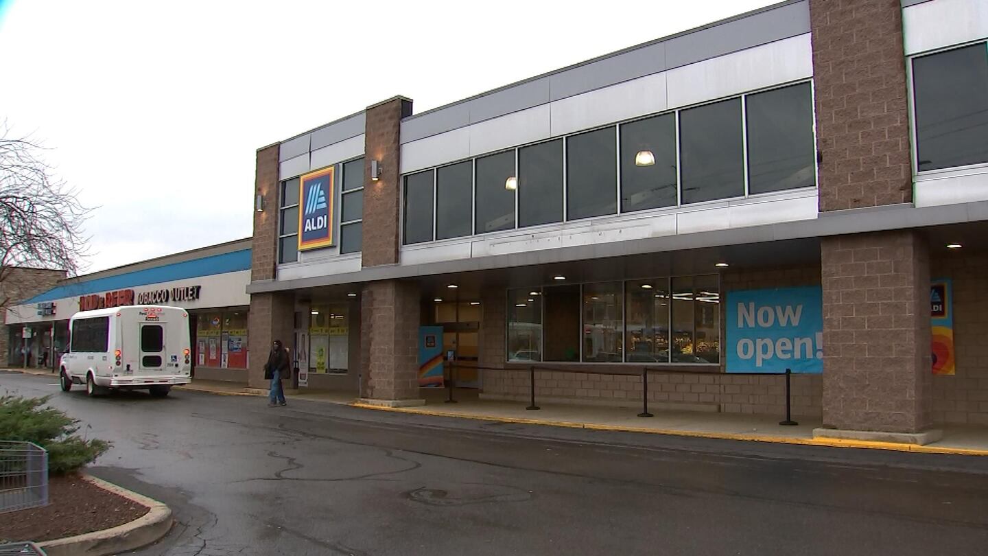 McKees Rocks grocery store reopens after remodel WPXI