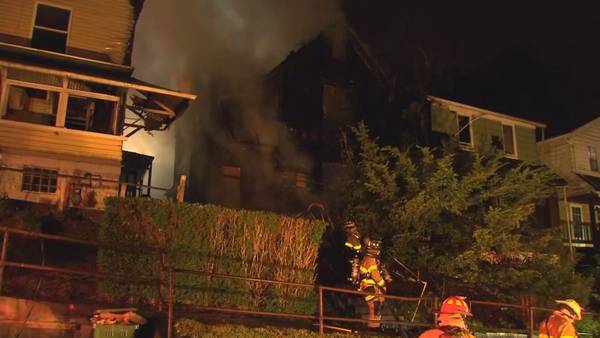 3 houses catch fire in Wilkinsburg