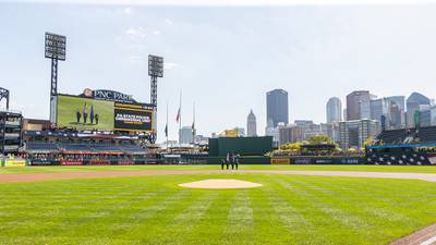 PHOTOS: Pirates honor first responders on 9/11 anniversary