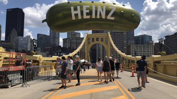 🥒 ‘Picklesburgh’ will return to Downtown Pittsburgh this summer